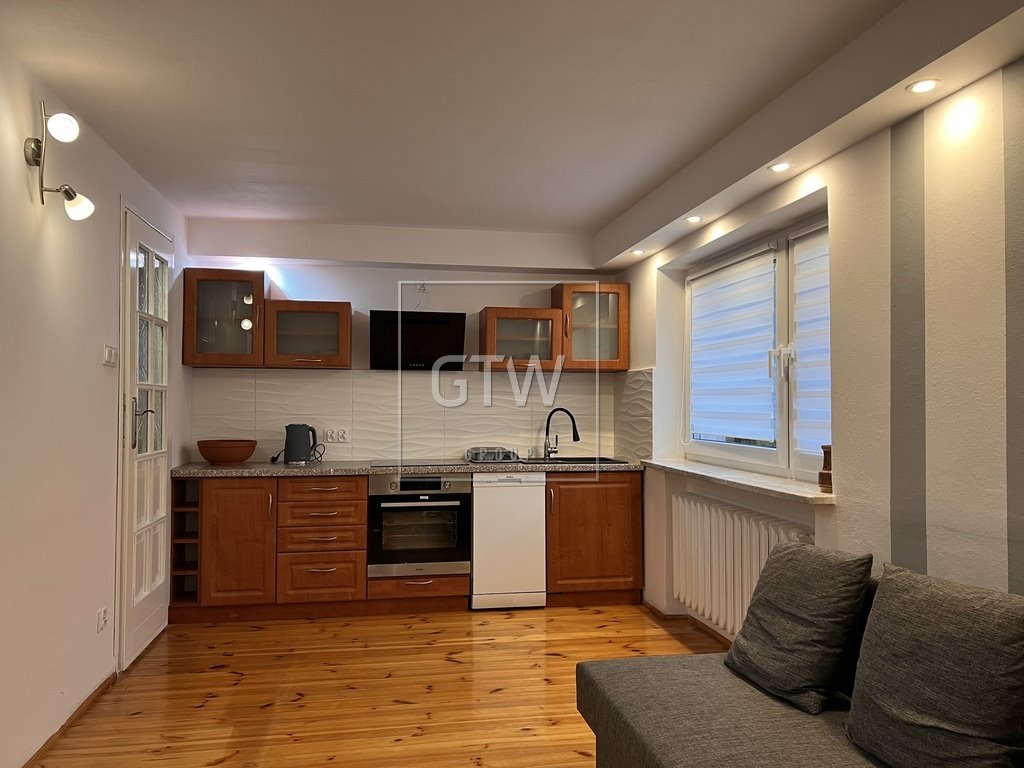 Mieszkanie dwupokojowe na wynajem Grójec, Okrężna  30m2 Foto 1