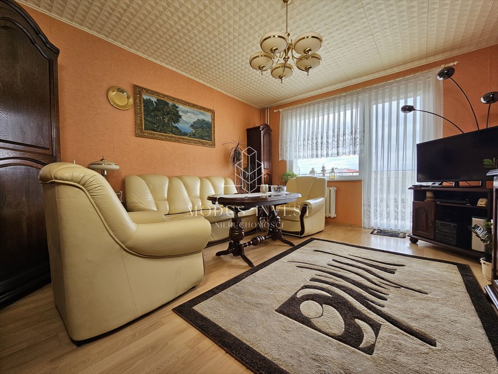 Mieszkanie trzypokojowe na sprzedaż Rumia, Pomorska  60m2 Foto 1
