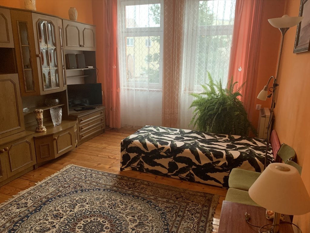 Mieszkanie czteropokojowe  na sprzedaż Legnica  101m2 Foto 1