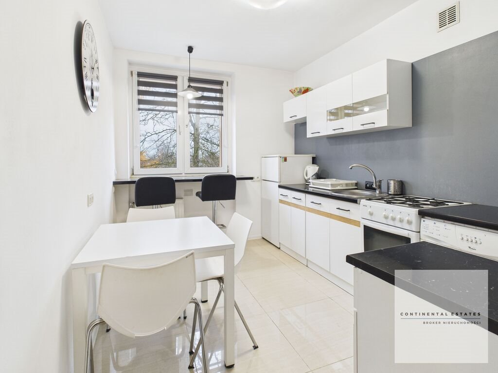 Kawalerka na sprzedaż Legnica  47m2 Foto 1