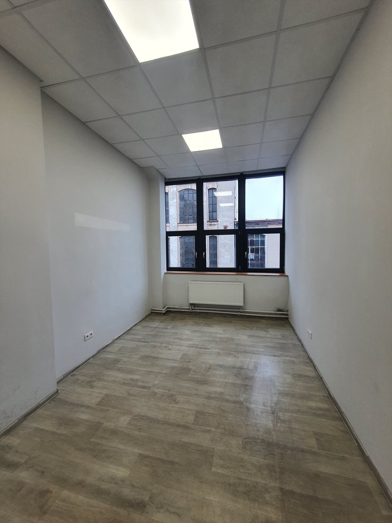 Atrakcyjny lokal biurowy 16 m2 na Piotrkowskiej w Łodzi Łódź, Górna, Piotrkowska 276C  16m2 Foto 1