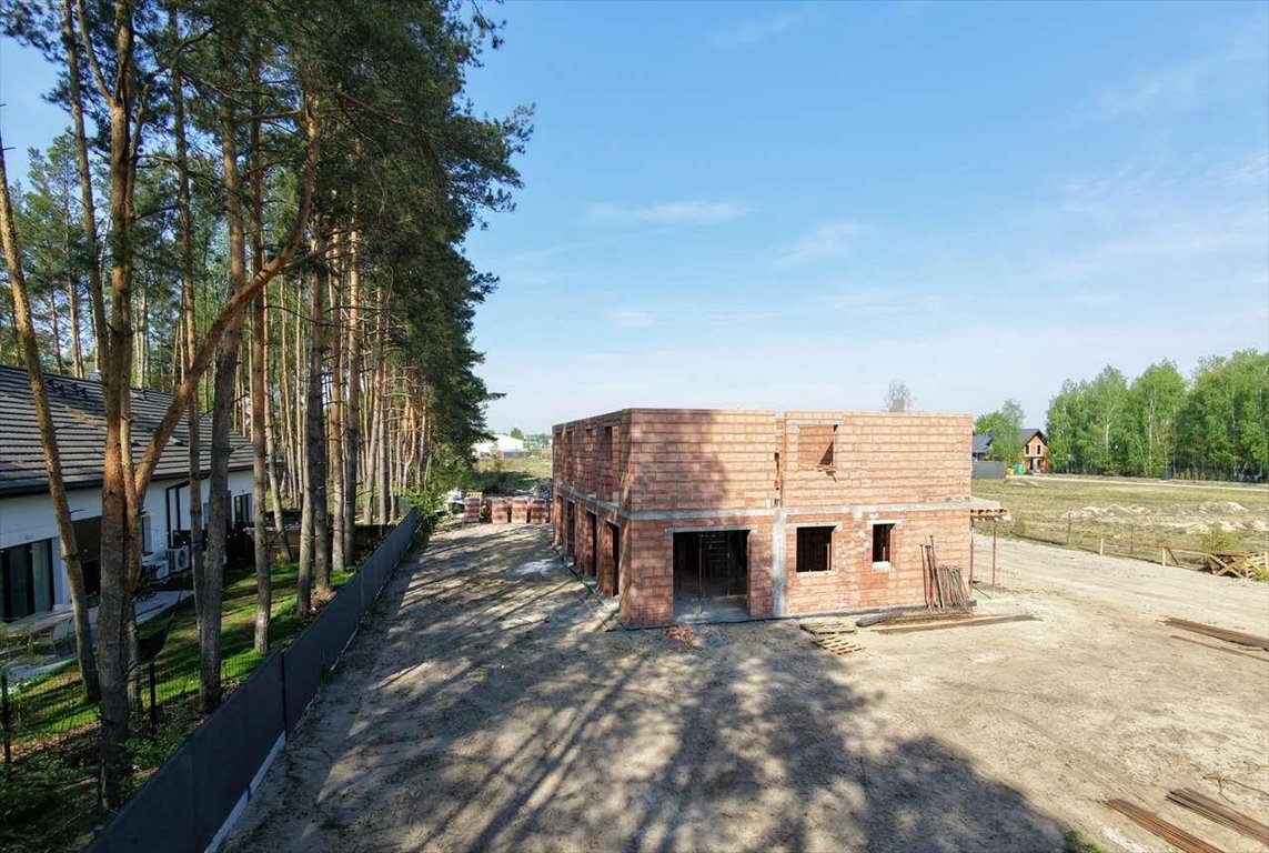 Nowoczesny dom 141 m² z ogrodem, garażem i wysokim standardem Mroków  141m2 Foto 1