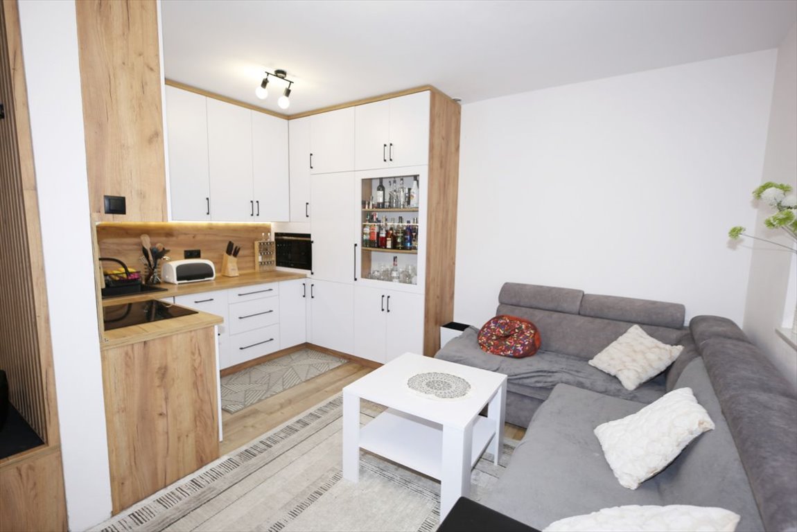 Nowoczesne 37 m² z balkonem, miejsce i komórka Przeworsk, Mostowa  37m2 Foto 1