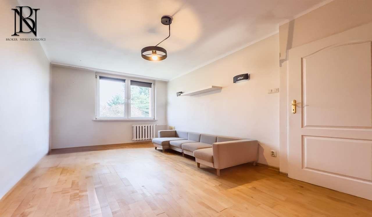 Mieszkanie trzypokojowe na sprzedaż Tarnowskie Góry  54m2 Foto 1