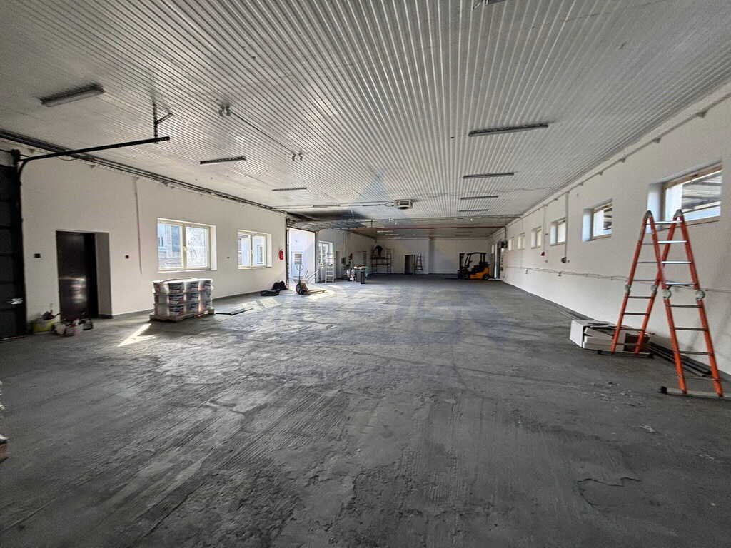 Hala produkcyjno-magazynowa z biurem, 489 m², Wiązowna Wiązowna  489m2 Foto 1