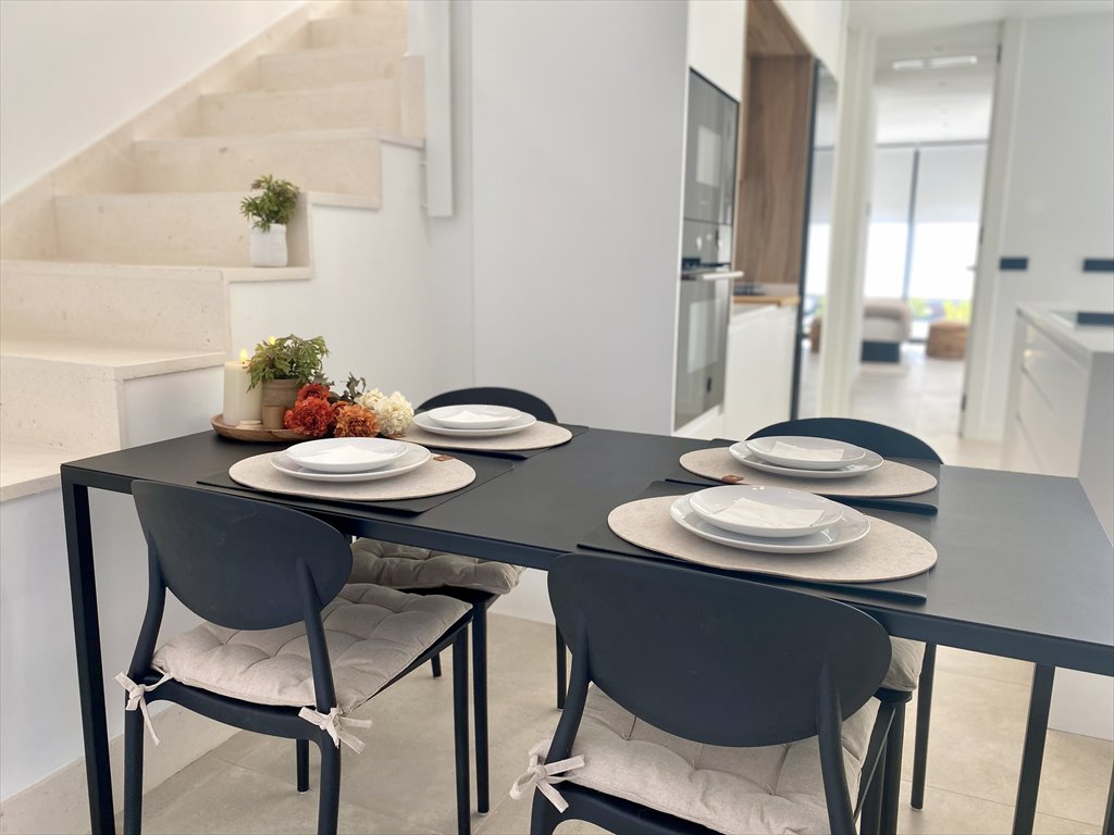 Nowoczesny dom 122 m² w Santa Rosalía z prywatnym ogródkiem Hiszpania, Santa Rosalia, Futbolista Eugenio Sanchez 20  122m2 Foto 1