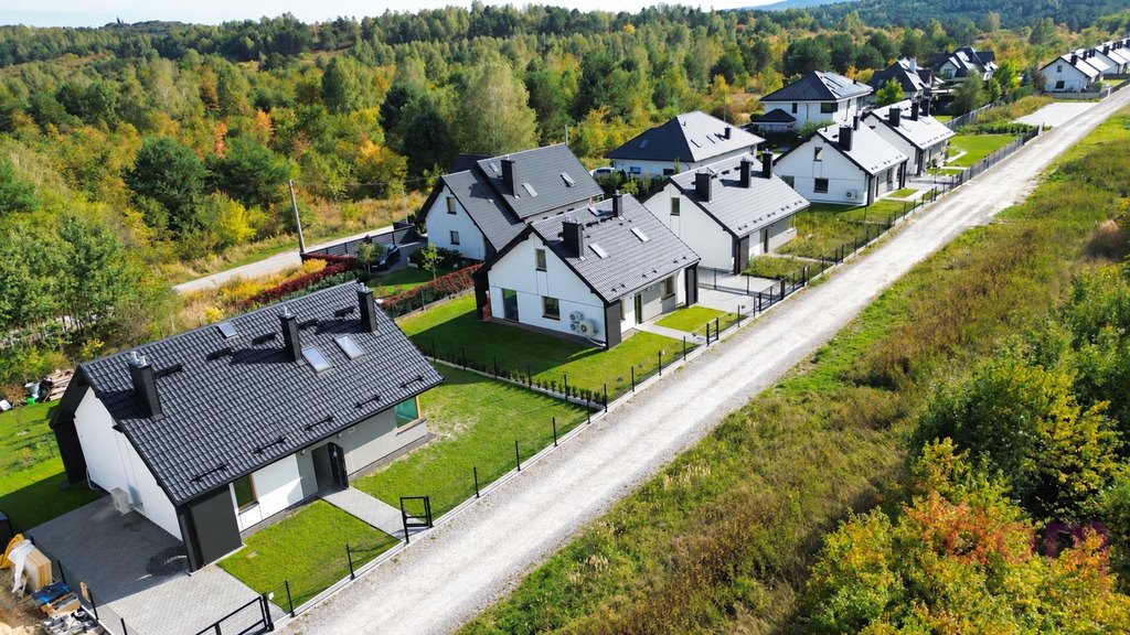 Zapraszam do obejrzenia nowoczesnego domu 139,5 m² w Kielcach Kielce  140m2 Foto 1