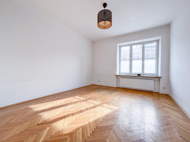 Dwupokojowe mieszkanie przy Rynku Głównego, 80 m2, idealne na wynajem Kraków, Stare Miasto, Krzywa  80m2 Foto 1