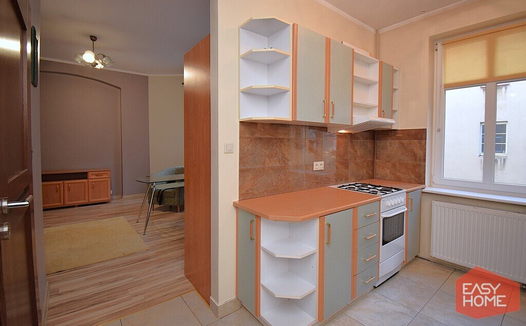 Kawalerka 35 m2 z osobną kuchnią, blisko centrum Poznań  35m2 Foto 1