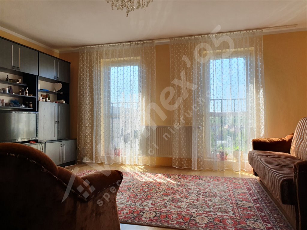 Mieszkanie dwupokojowe na sprzedaż Brzeg Dolny  56m2 Foto 1