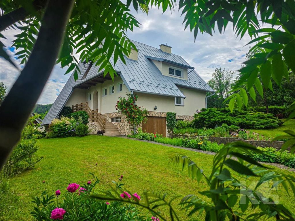 Sprzedam dom 196 m² z dużą działką w Tyrawie Wołoskiej Tyrawa Wołoska  310 000m2 Foto 1