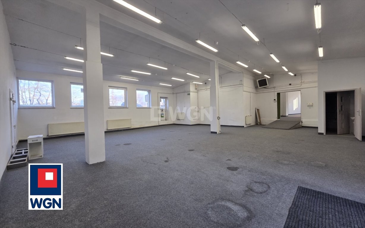 Lokal usługowy 190 m2 w centrum Skoczowa, duży ruch Skoczów  190m2 Foto 1