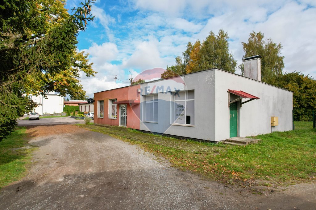 Budynek usługowy 141 m² w centrum Malechowa z dużym potencjałem Malechowo  147m2 Foto 1