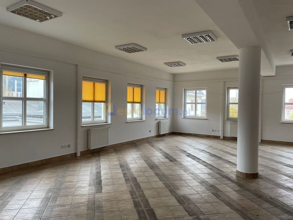 Lokal użytkowy na wynajem Kielce, Centrum  45m2 Foto 3