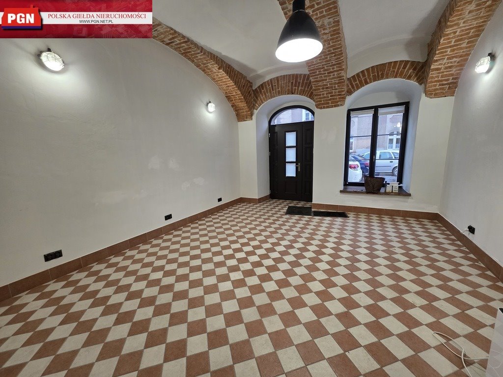 Stylowy lokal 48,8 m2 z parkingiem, gotowy do adaptacji Kłodzko  49m2 Foto 1
