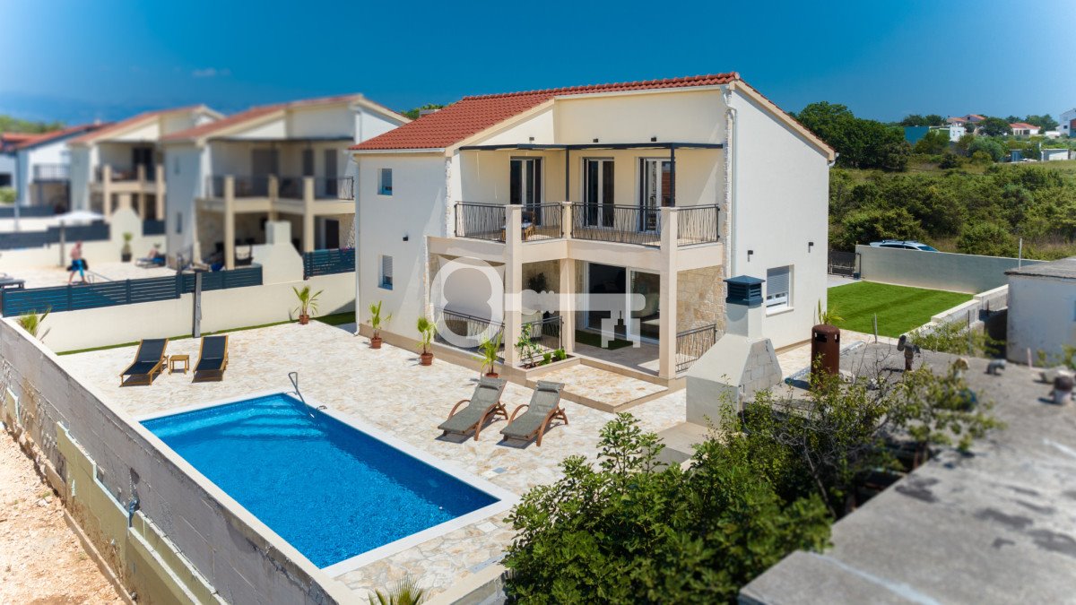 Nowoczesna willa z prywatnym basenem i widokiem na morze Chorwacja, Zadar, Nin  141m2 Foto 1
