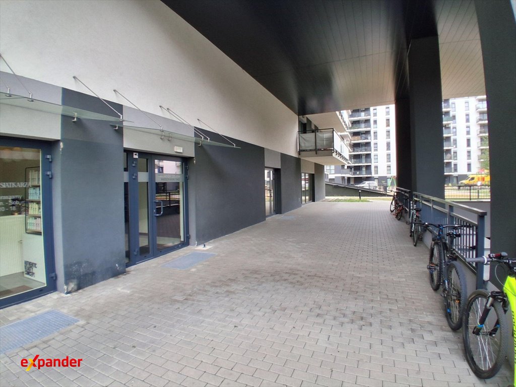 Zapraszam do obejrzenia lokalu usługowego 198 m² z miejscami postojowymi Rzeszów, Teofila Aleksandra Lenartowicza  198m2 Foto 1