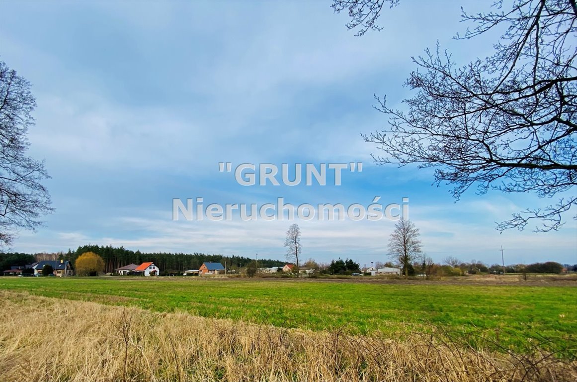 Działka budowlana 985 m² w Ługach Ujskich, las, asfalt Ługi Ujskie  985m2 Foto 1