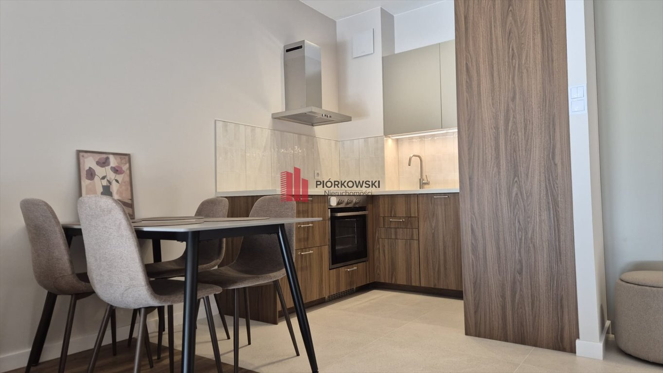 Na wynajem nowoczesne 2-pokojowe mieszkanie 43 m² w Wilanowie Warszawa, Wilanów, Miasteczko Wilanów, Jerzego Holzera  43m2 Foto 1