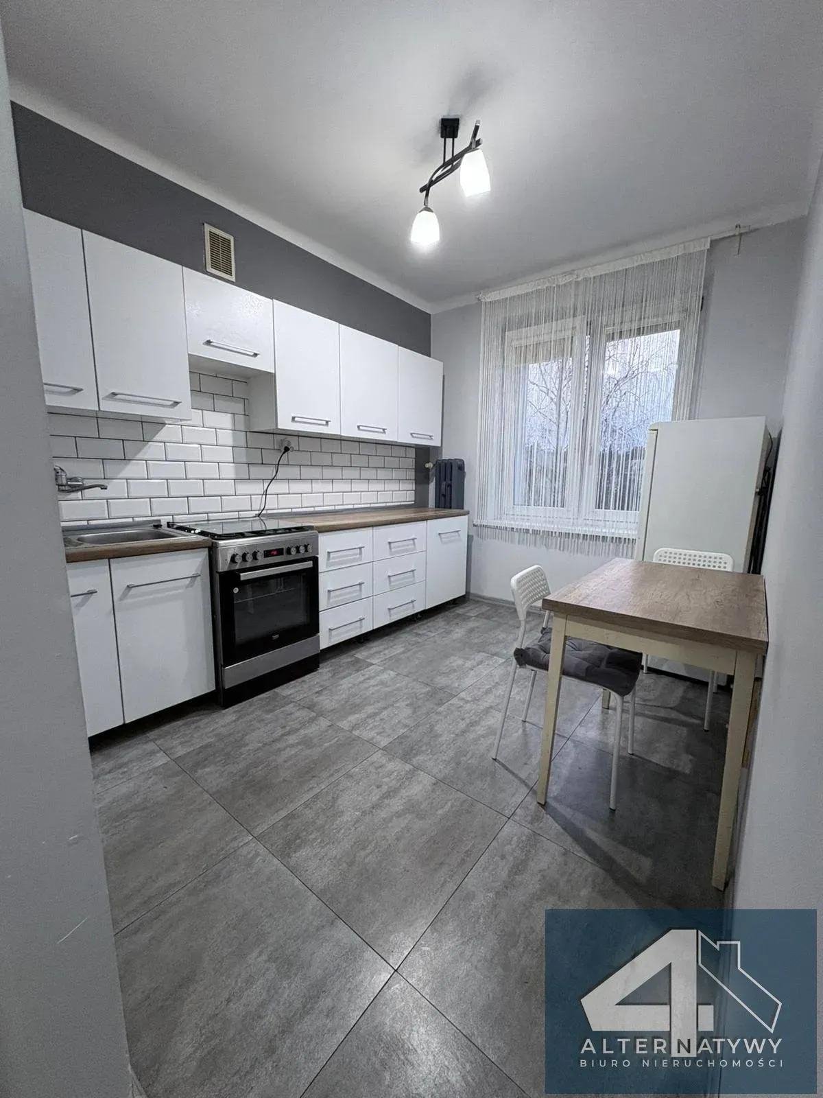 Sprzedam komfortową kawalerkę z balkonem i potencjałem aranżacji Trzebinia, Osiedle Gaj 22  39m2 Foto 1