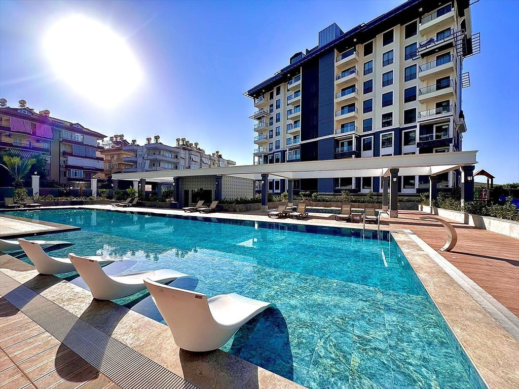 Nowoczesne 2-pokojowe mieszkanie w centrum Alanyi z basenem i udogodnieniami Turcja, Alanya, Kadıpaşa, Alanya, Antalya  72m2 Foto 1