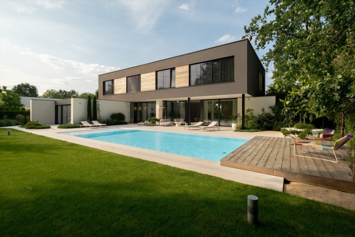 Luksusowa rezydencja 560 m² z basenem i nowoczesnym designem Konstancin-Jeziorna, Sadowa  560m2 Foto 1