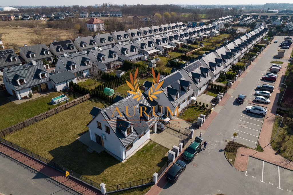 Dom na sprzedaż Kręczki, Lucerny  141m2 Foto 1