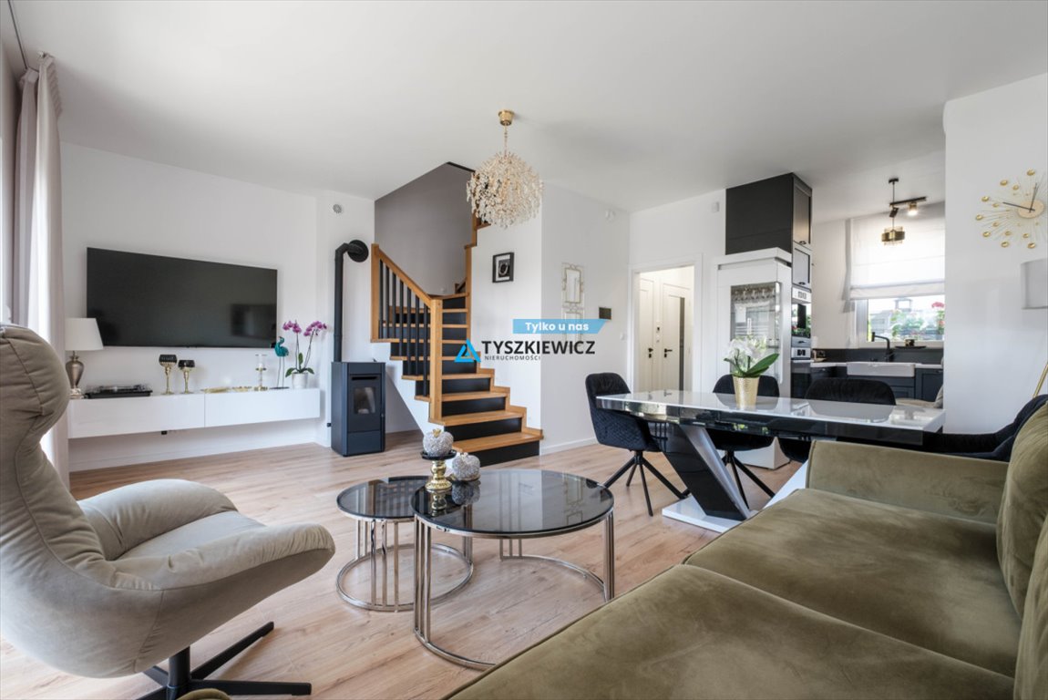 Nowoczesny dom 94,9 m² na zamkniętym osiedlu w Baninie Banino, Zdrojowa  95m2 Foto 1