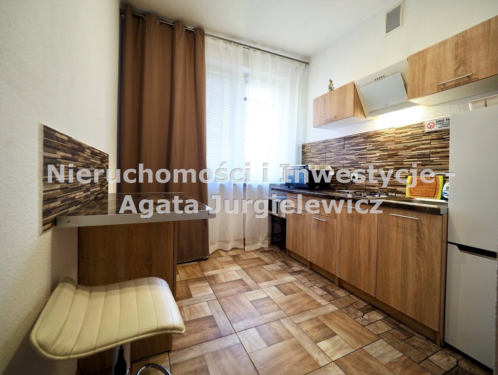 Zapraszam do wynajmu 36 m² 2-pokojowego mieszkania w Oleśnicy Oleśnica  36m2 Foto 1