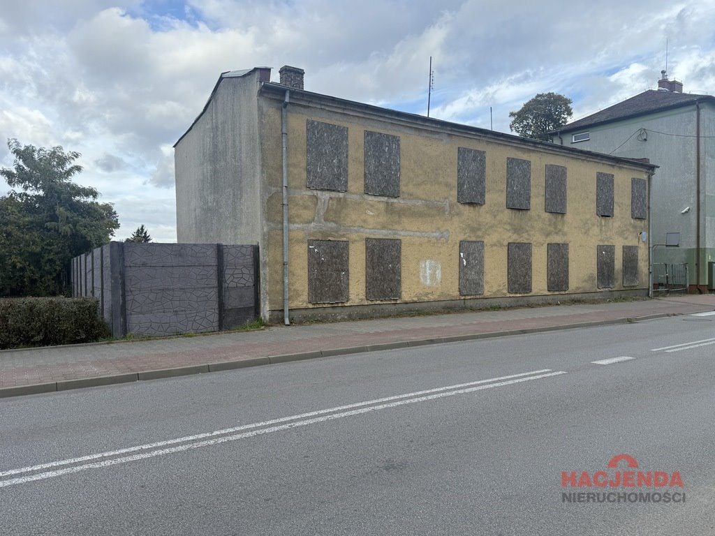 Lokal użytkowy 150 m2 w centrum Police – do remontu! Police  150m2 Foto 1