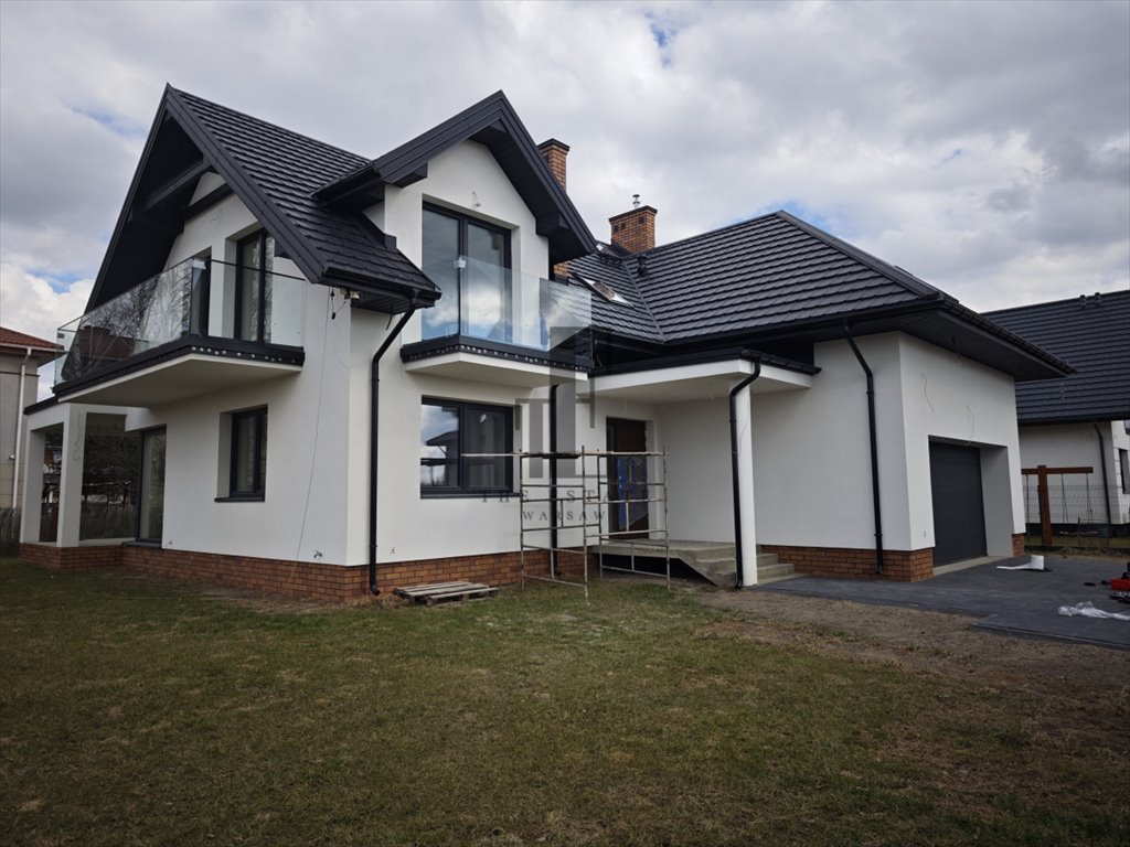 Nowoczesny dom 244 m2 z garażem i ogrodem w Wawer Warszawa, Wawer  244m2 Foto 1