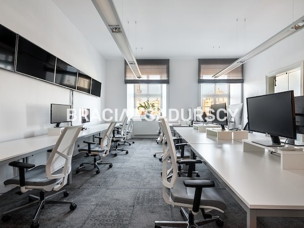 Ekskluzywne biuro na Rynku Głównym z widokiem na Stare Miasto Kraków, Stare Miasto , Stare Miasto, Grodzka  435m2 Foto 1