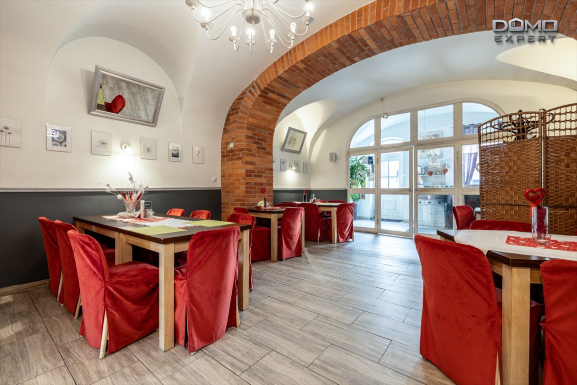 Lokal na Rynku w Bolesławcu z ogródkiem 70 m2 Bolesławiec, Rynek  112m2 Foto 1