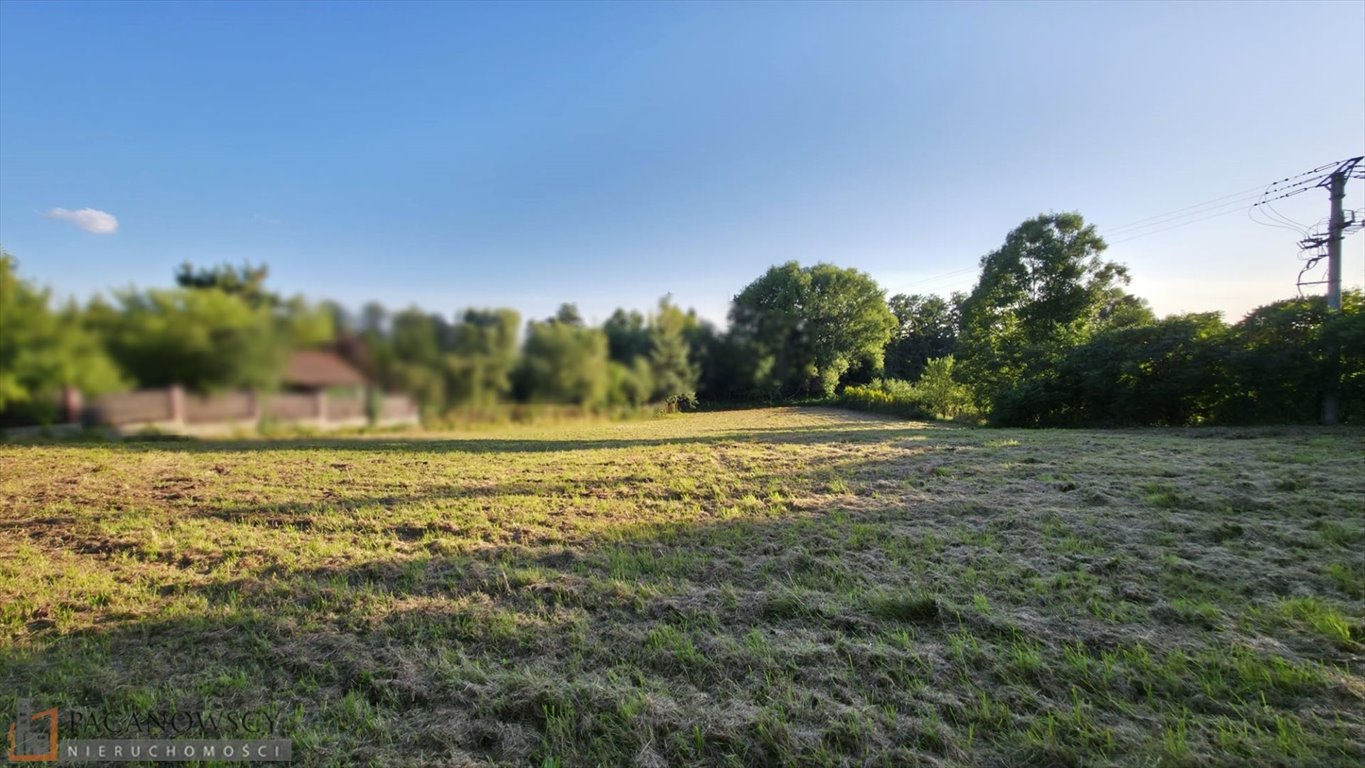 Działka budowlana 1823 m² w Dziekanowicach, media, blisko Krakowa Dziekanowice  1 823m2 Foto 1