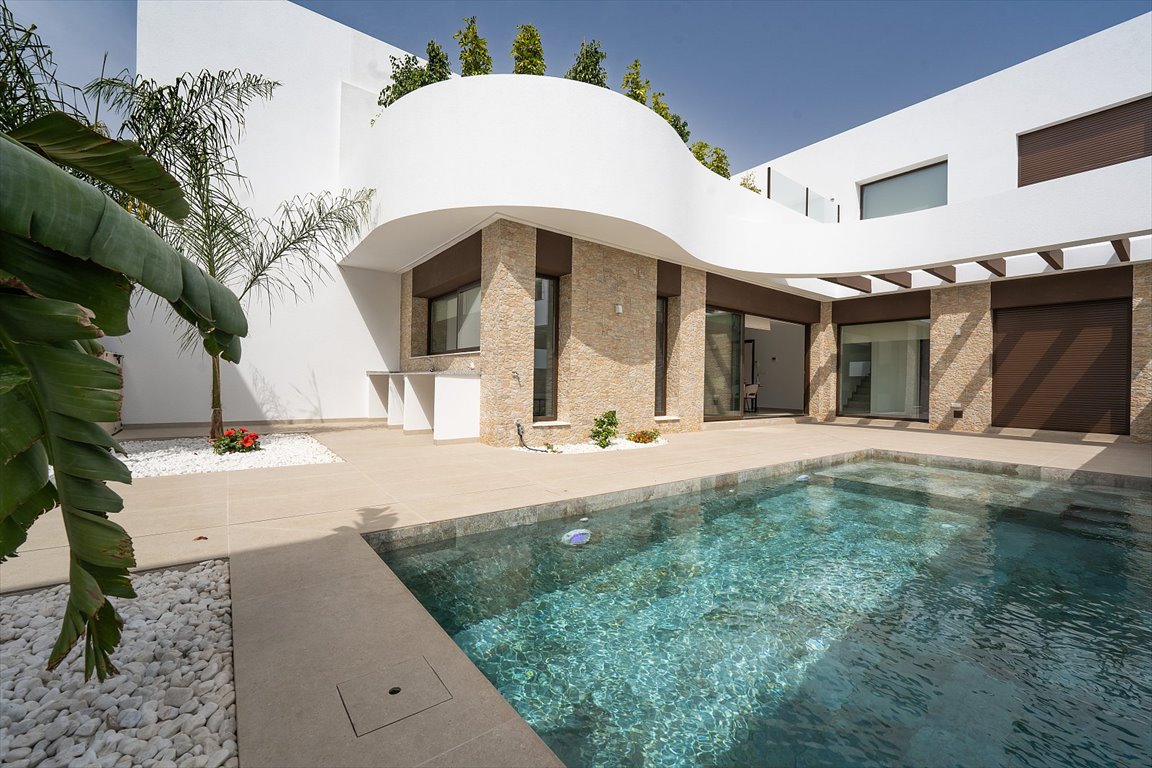 Nowoczesne wille z basenem i solarium w Los Montesinos Hiszpania, La Herrada, La Herrada, Los Montesinos, Alicante  108m2 Foto 1