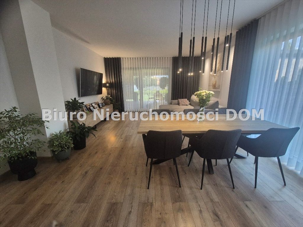 Zapraszam do obejrzenia nowoczesnego domu 112 m² w Częstochowie Częstochowa, Stradom  112m2 Foto 1