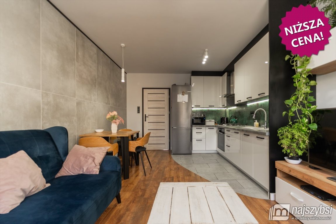 Mieszkanie czteropokojowe  na sprzedaż Nowogard, Centrum  58m2 Foto 1