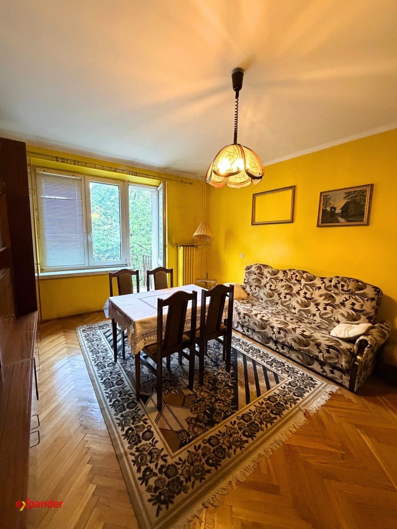 Przestronne 52 m² mieszkanie (blisko centrum) z dużą piwnicą Częstochowa, Śródmieście, Feliksa Nowowiejskiego  52m2 Foto 1