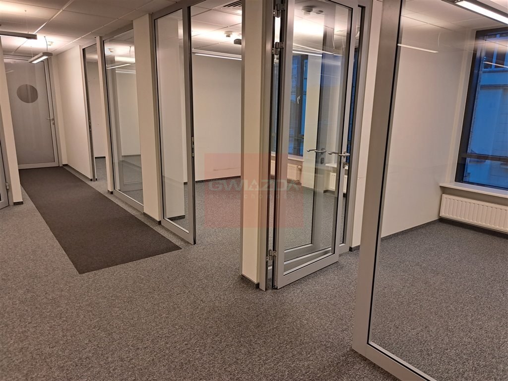 Lokal użytkowy na wynajem Warszawa, Śródmieście, Śródmieście  184m2 Foto 1