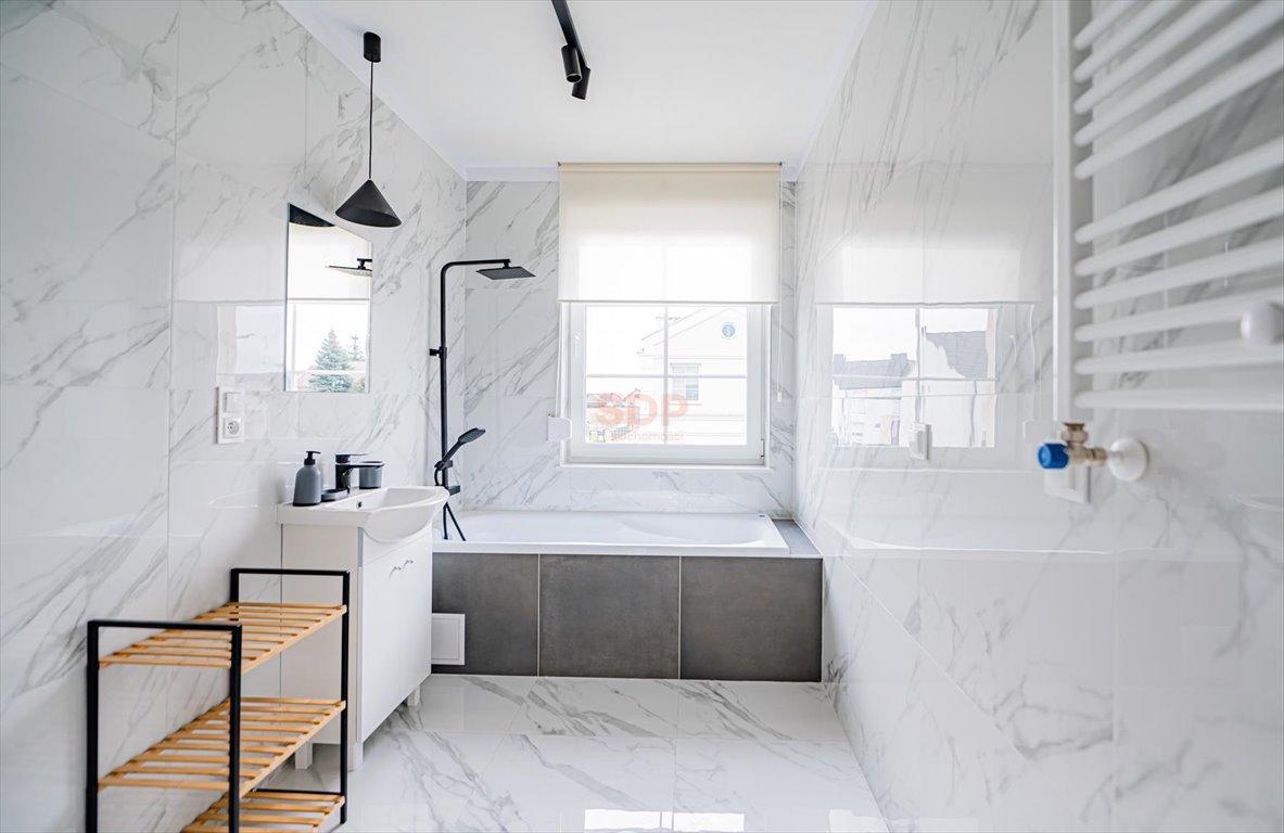 Dom na wynajem Wilczyce, Familijna  144m2 Foto 1