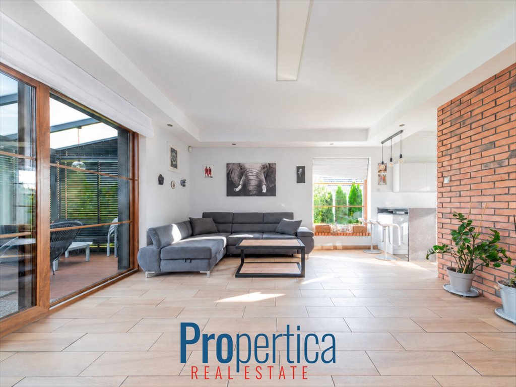 Do sprzedania przestronny dom 178 m² z garażem w Pruszkowie: Pruszków: Krzysztofa Kamila Baczyńskiego
