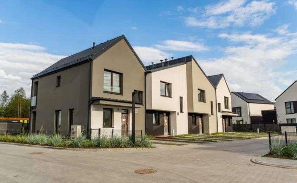 Nowoczesny dom 106 m² z ogródkiem i tarasem w Słominie Słomin, Biedronki  106m2 Foto 1