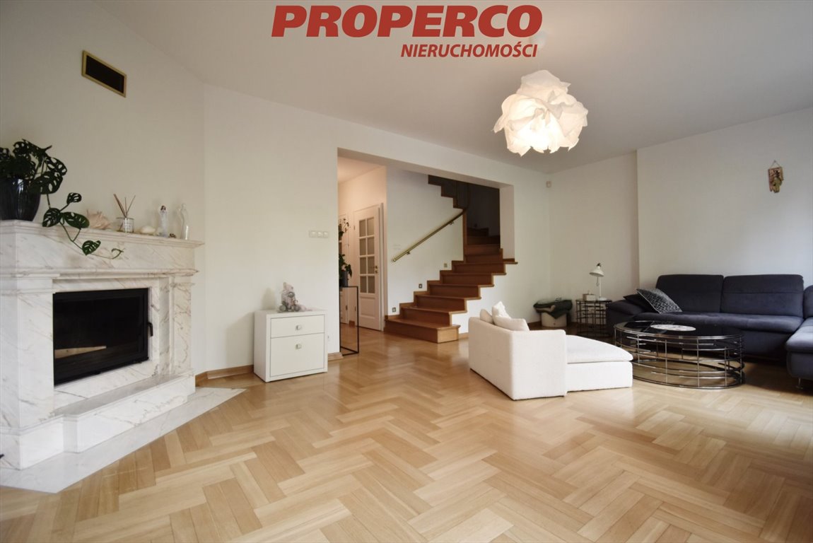 Przestronny 5-pokojowy dom z garażem i ogrodem przy parku. Kielce, Centrum, Zacisze  223m2 Foto 1