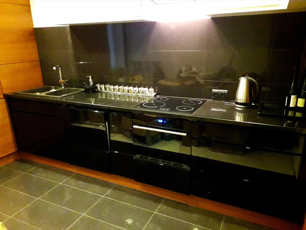Mieszkanie trzypokojowe na wynajem Mielec, Mała 8 90m2 Foto 1 Mieszkanie trzypokojowe na wynajem Mielec, Mała 8 90m2 Foto 1