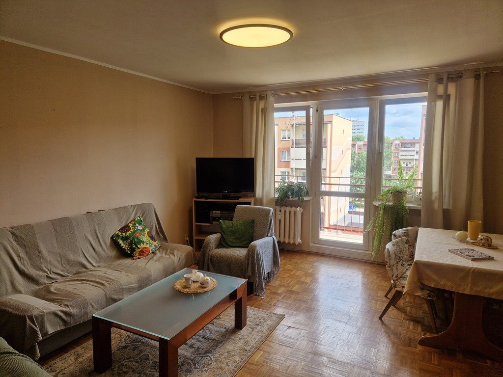 Zapraszam do wynajęcia 49,9 m² mieszkania z dużym balkonem w Piotrkowie Piotrków Trybunalski, Jarosława Daniłowskiego  50m2 Foto 1