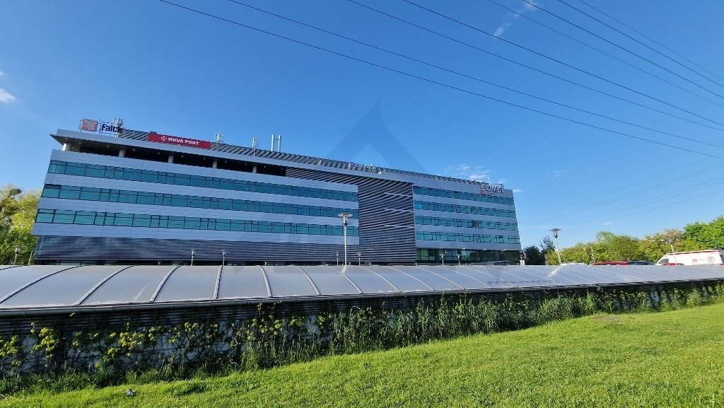 Nowoczesny biurowiec na Woli z dużą powierzchnią i wysokim standardem Warszawa, Wola  518m2 Foto 1