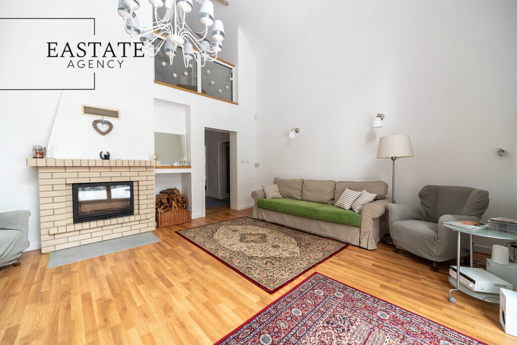 Minimalistyczny dom w lesie, 244 m², garaż, polecam! Wilga  244m2 Foto 1