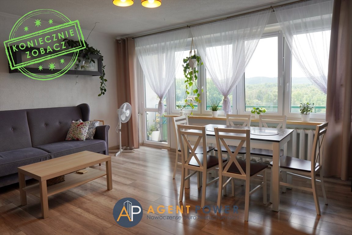 Do sprzedania przestronne 4-pokojowe mieszkanie 76 m² z loggią w Wolbromiu Wolbrom, os. Władysława Łokietka  76m2 Foto 1
