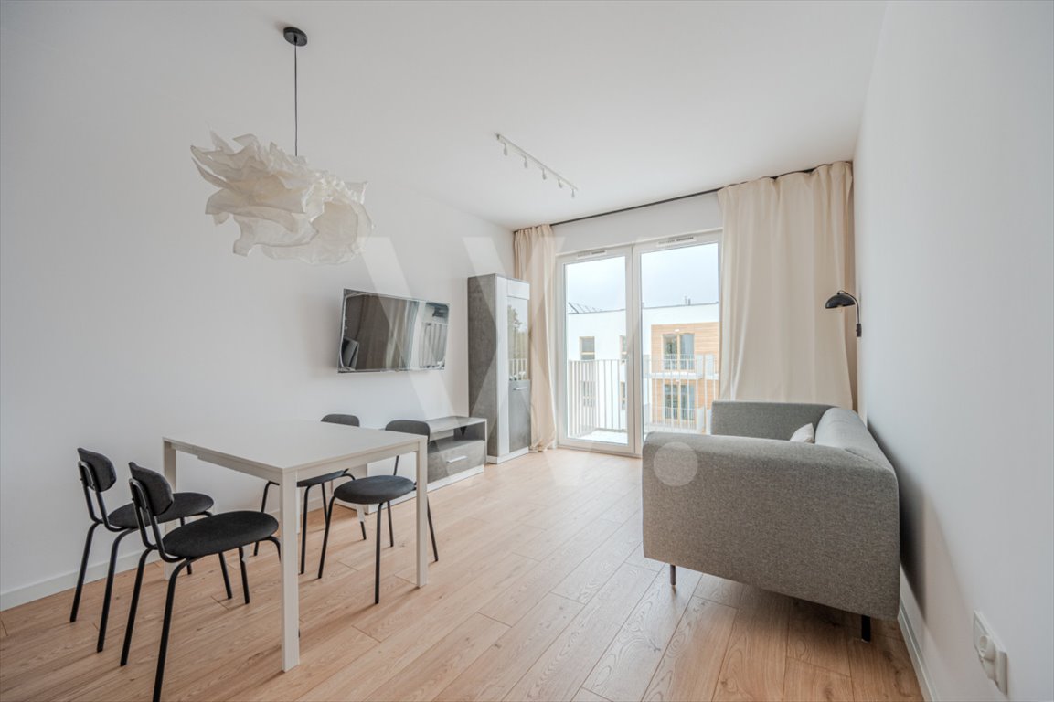 Nowoczesne 39 m2 z balkonem, lasem i miejscem parkingowym Kowale, Szumilas  39m2 Foto 1