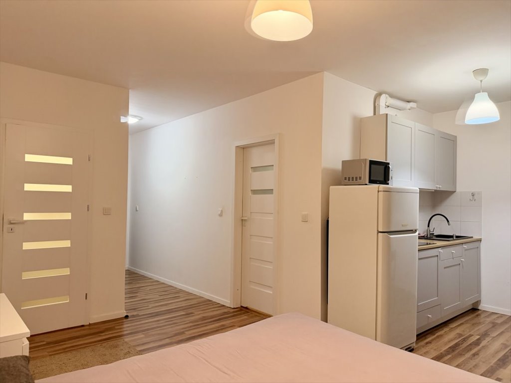 Przytulne 33 m² z balkonem, pełne umeblowanie, blisko Warszawy Marki  33m2 Foto 1